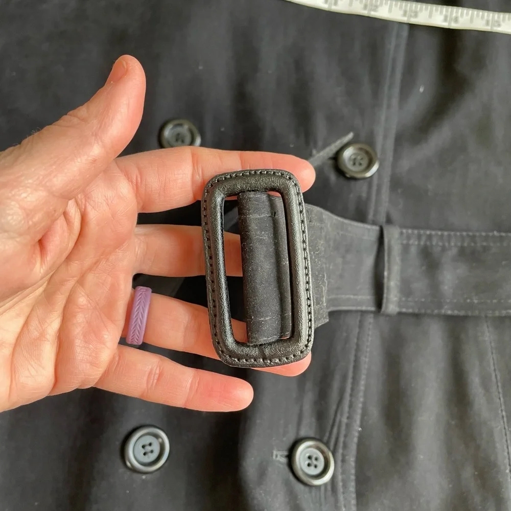 Vintage | Classic London Fog Trench Coat with waist belt | Black Washed | 8P - Picture 4 of 11